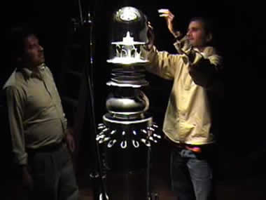 Ariel Guzik: Olla de grillos